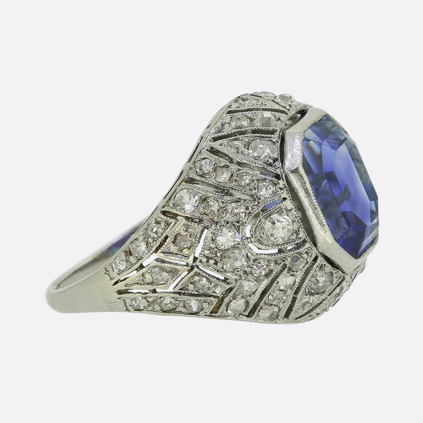 Art Deco Sapphire and Diamond Filigree Ring