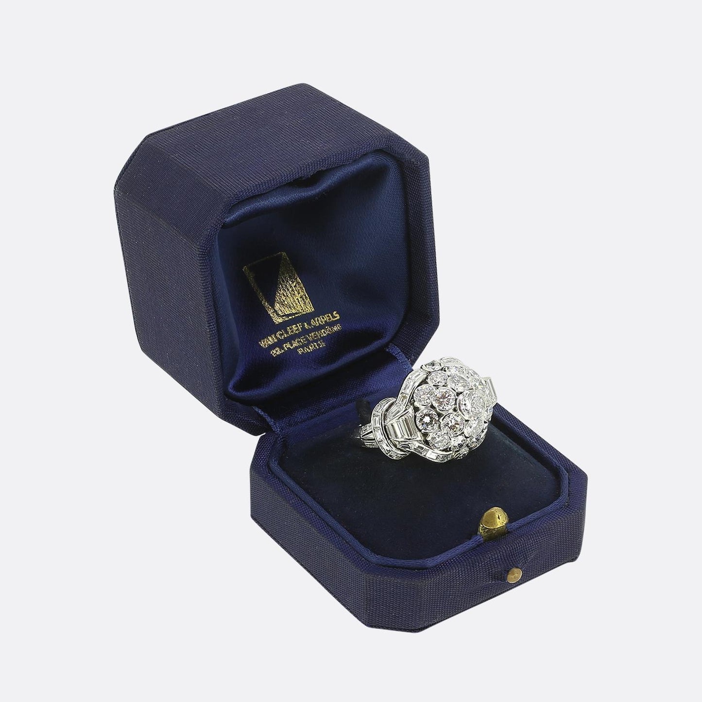 Van Cleef & Arples Diamond Cluster Ring