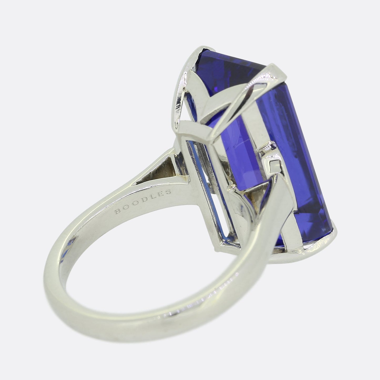 Boodles 15.02 Carat Tanzanite and Diamond Ring