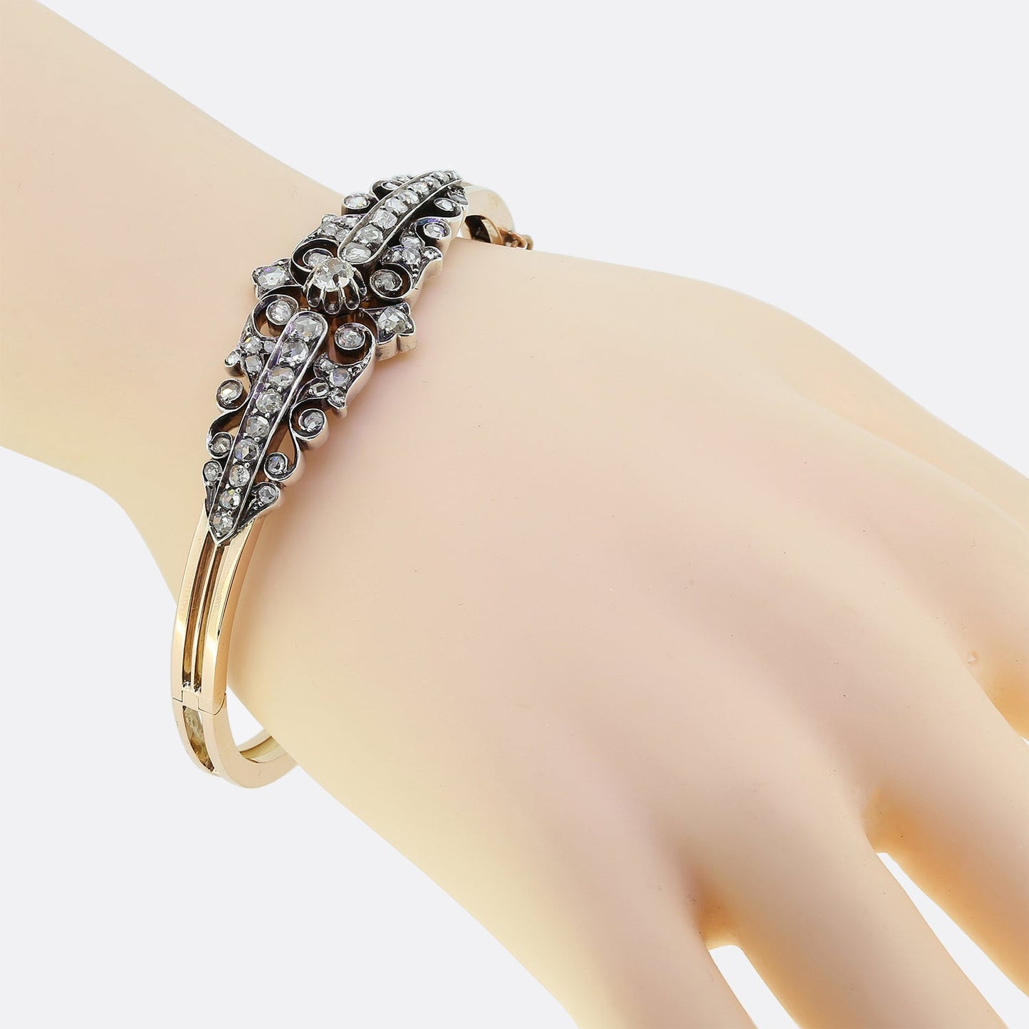 Victorian 1.20 Carat Diamond Hinge Bangle