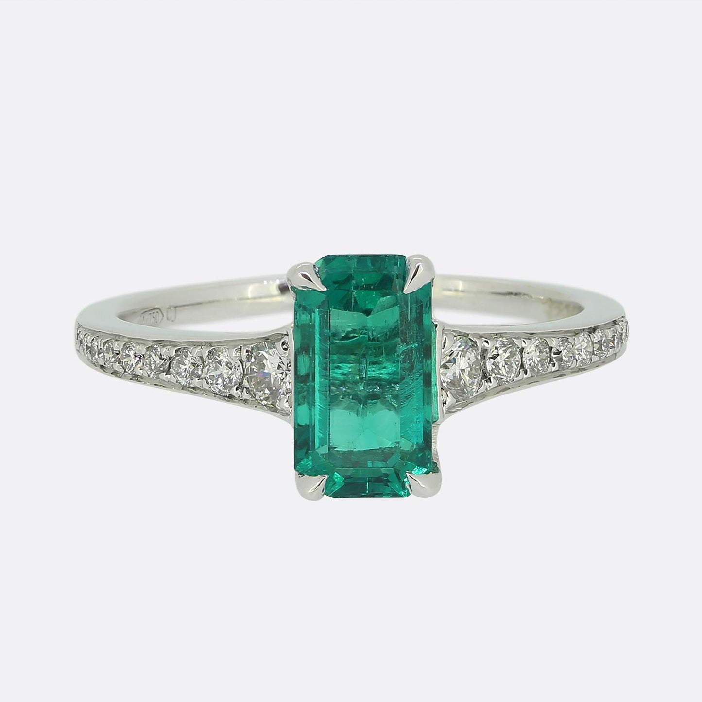 Colombian Emerald and Diamond Ring