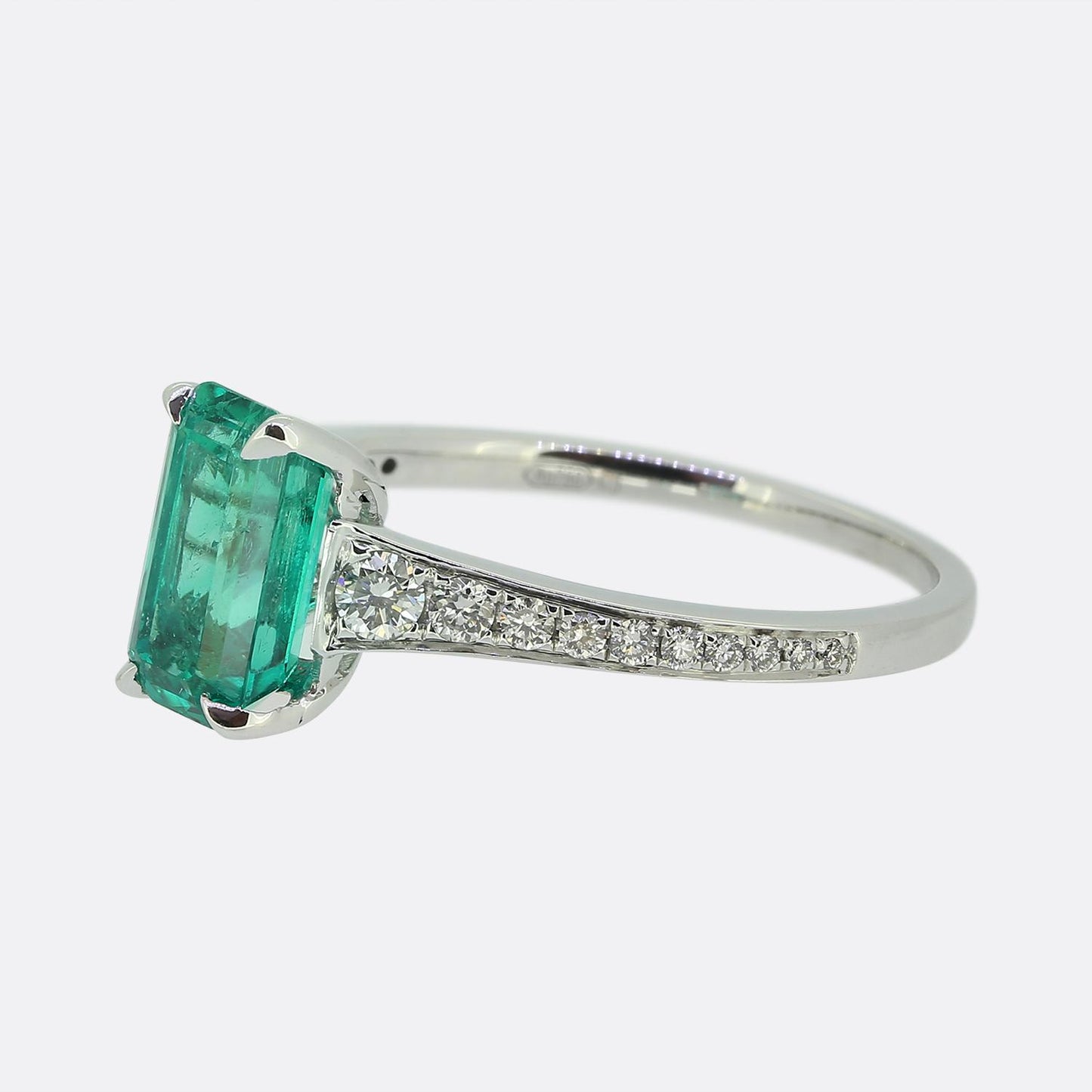 Colombian Emerald and Diamond Ring