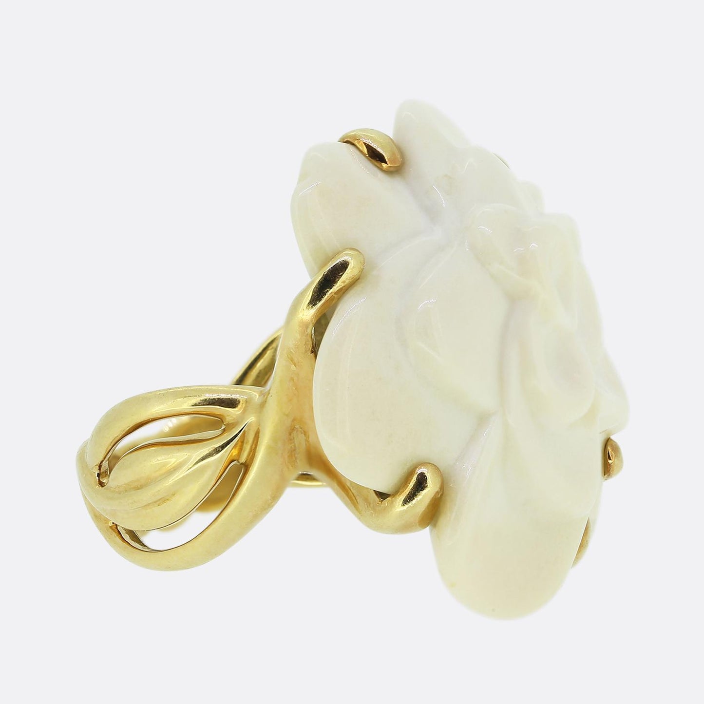 Chanel White Agate Camélia Ring