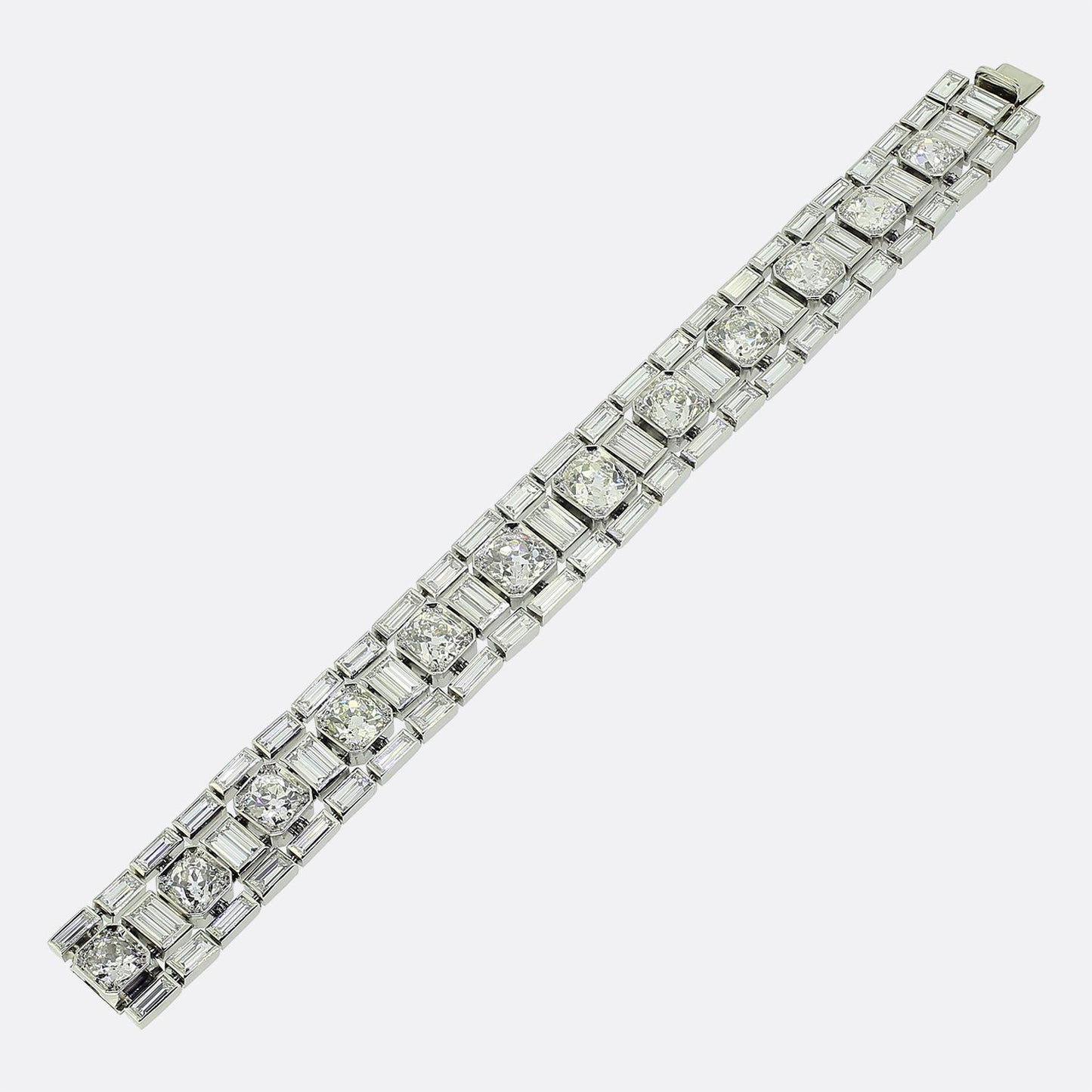 Art Deco 32.00 Carat Diamond Bracelet