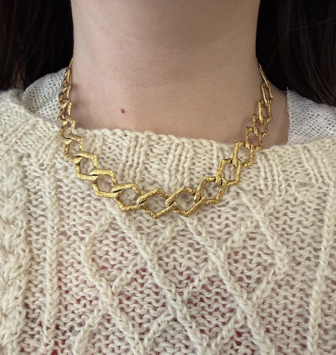 Vintage Textured Chain Necklace