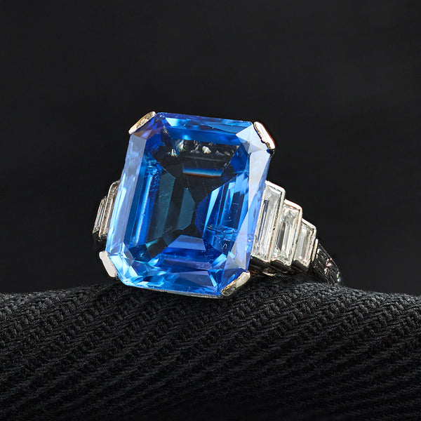 Art Deco 11.70 Carat Natural Ceylon Sapphire and Diamond Cocktail Ring