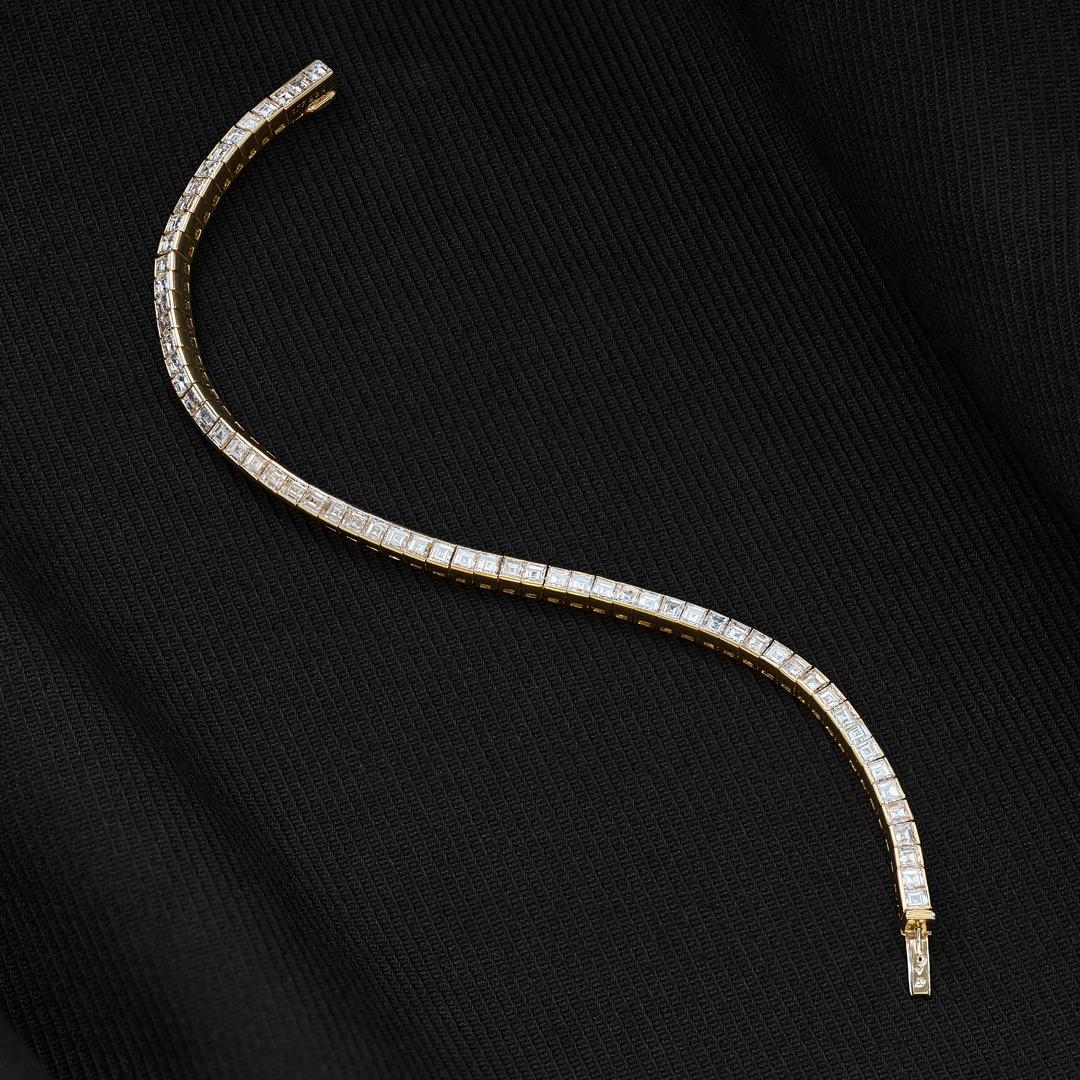 Van Cleef & Arpels 10.00 Carat Diamond Line Bracelet