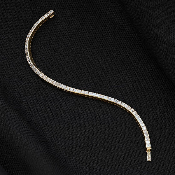 Van Cleef & Arpels 10.00 Carat Diamond Line Bracelet