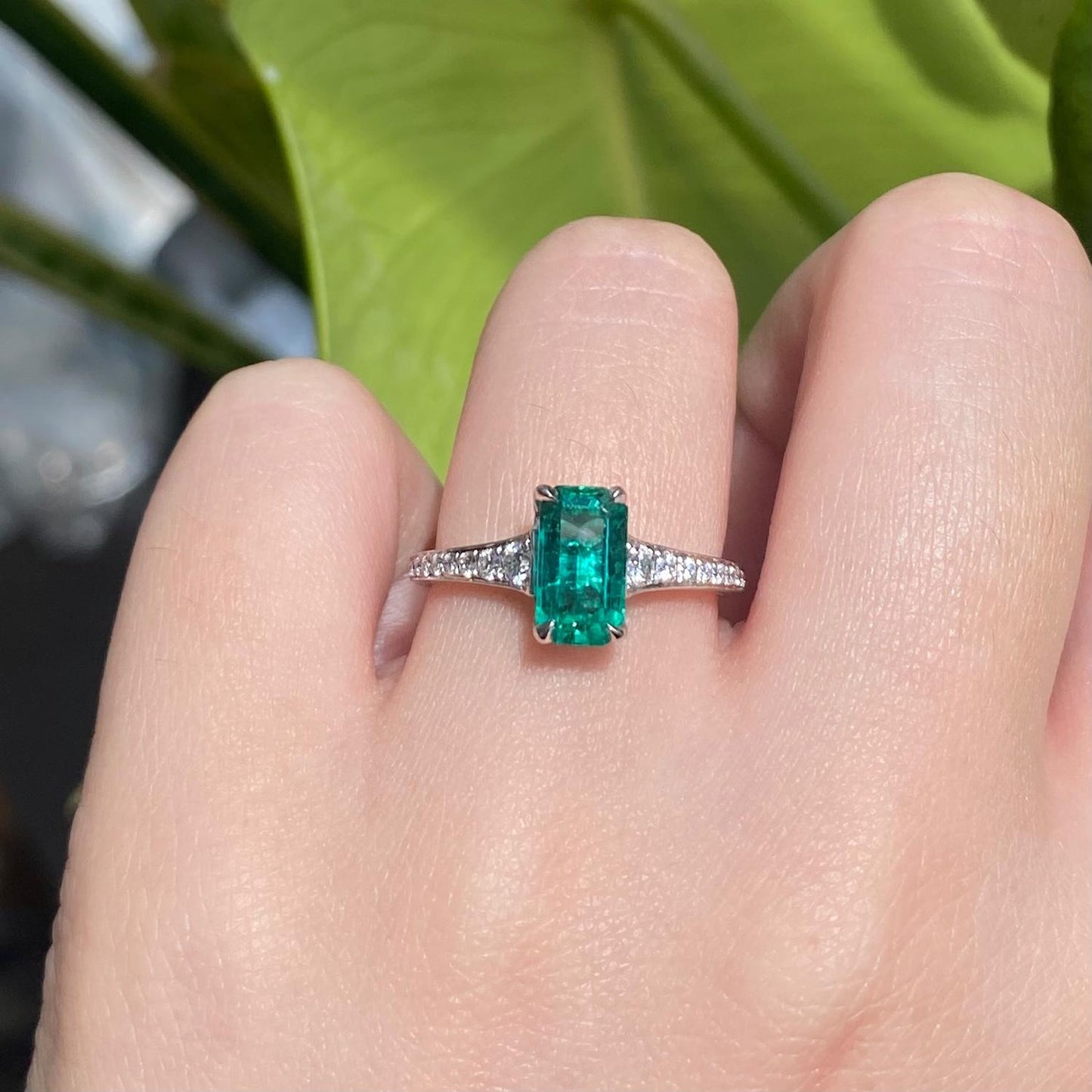 Colombian Emerald and Diamond Ring