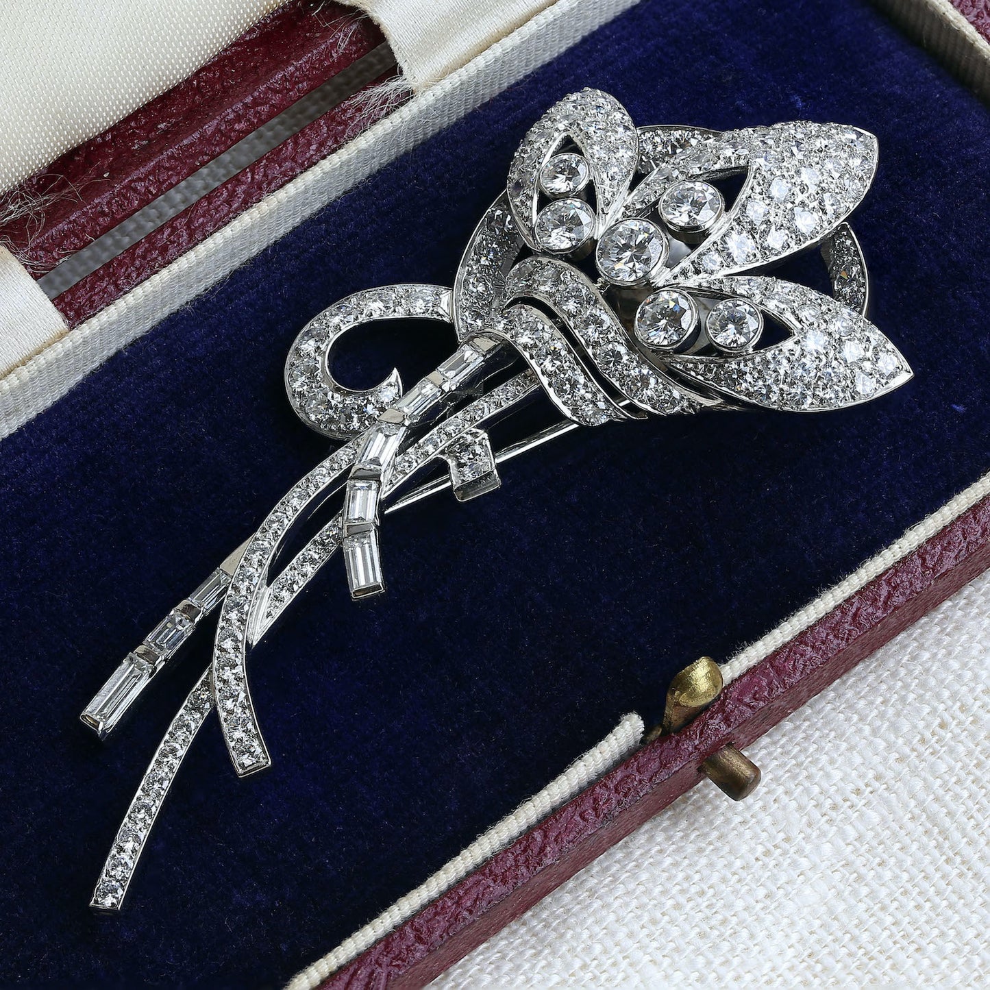 Vintage 1940s Oversized Diamond Trefoil Brooch
