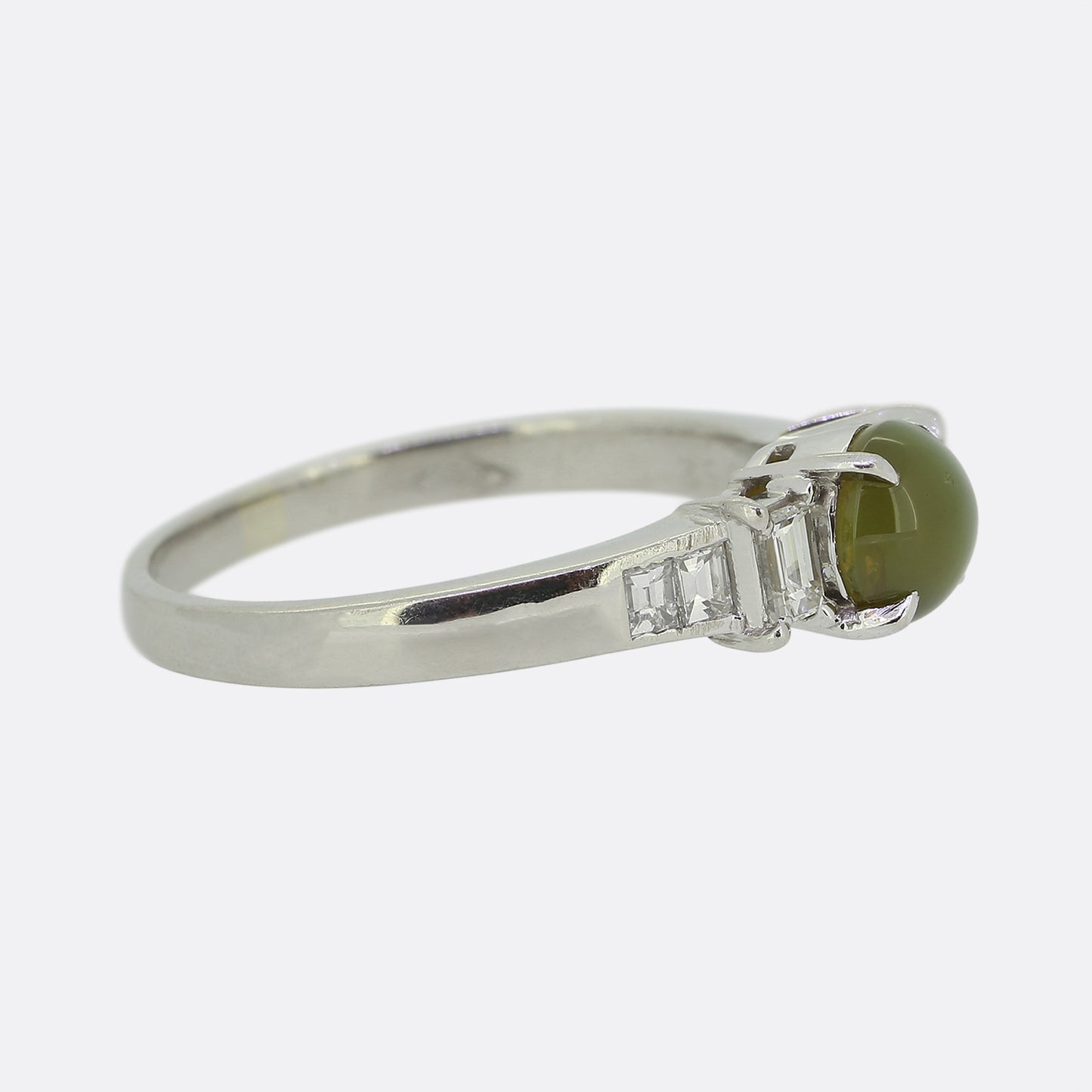 Cat's Eye Chrysoberyl and Diamond Ring
