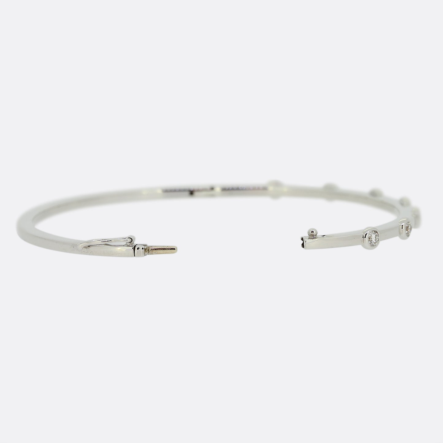 0.70 Carat Brilliant Cut Diamond Bangle