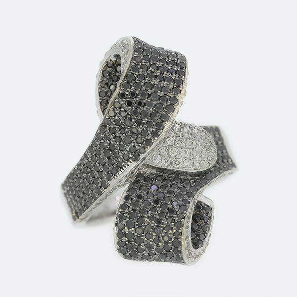 1.50 Carat Black and White Diamond Ribbon Ring