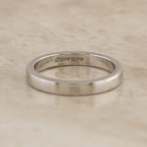 18ct White Gold 3mm Wedding Band Ring Size J