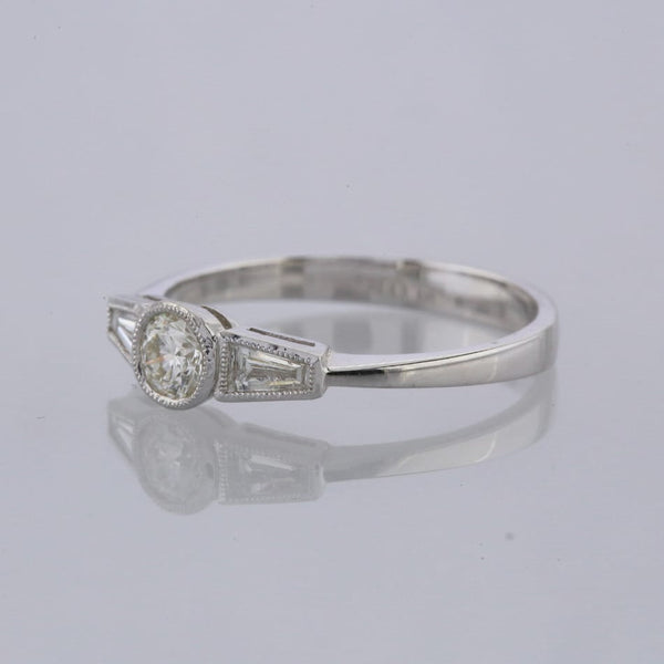 Art Deco Style Diamond Ring