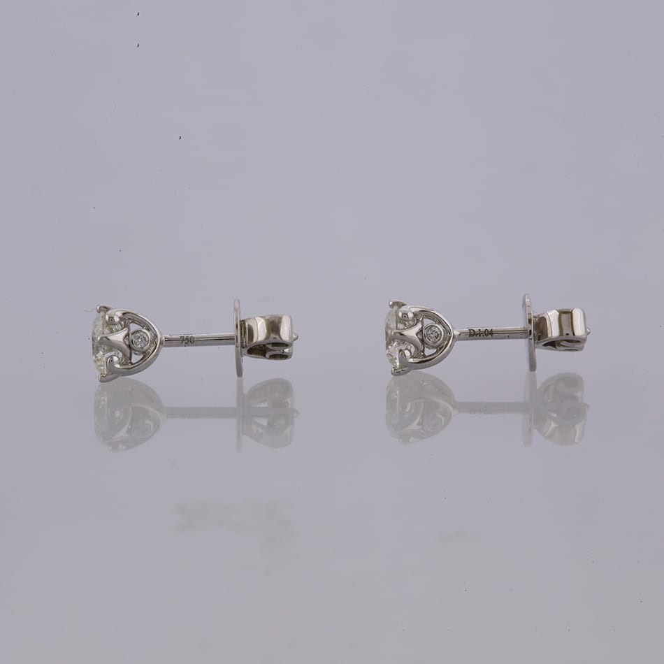1.04 Carat Diamond Stud Earrings
