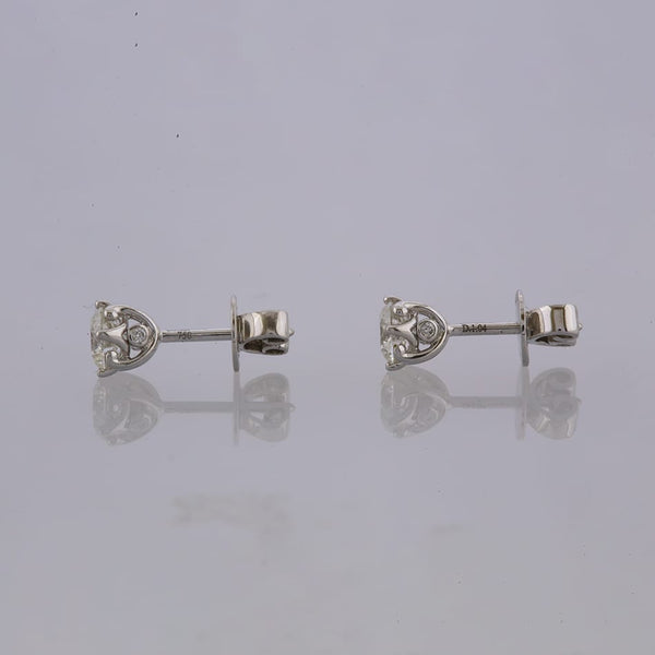 1.04 Carat Diamond Stud Earrings